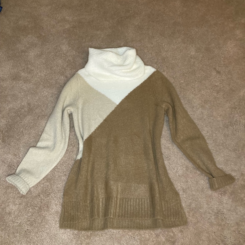 White, Tan, and Light Brown Tri-Color Color-block Roll-neck Sweater Size SM